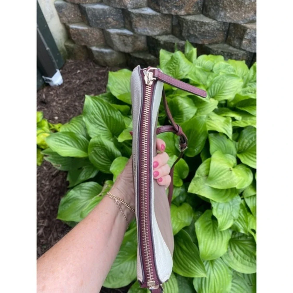 Kate Spade Colorblock Pebbled Leather Bag‎ Triple Compartment Crossbody Taupe